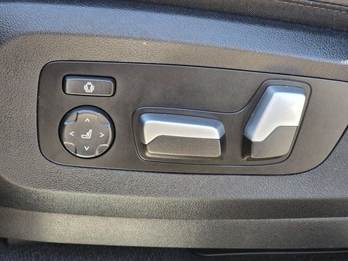 Used 2025 BMW X5 xDrive40i AWD/4WD image 33