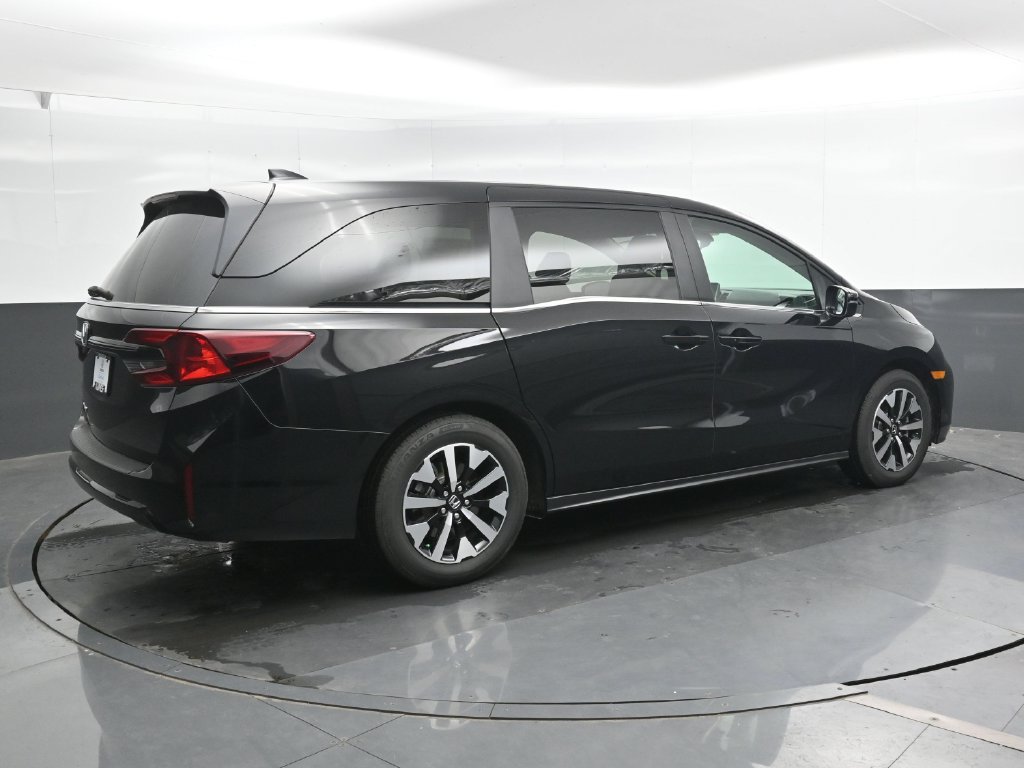 Used 2026 Honda Odyssey EX-L image 2