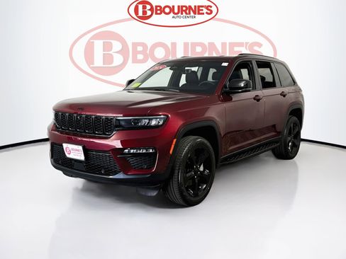 Used 2024 Jeep Grand Cherokee Limited w/ Luxury Tech Group II AWD/4WD image 7