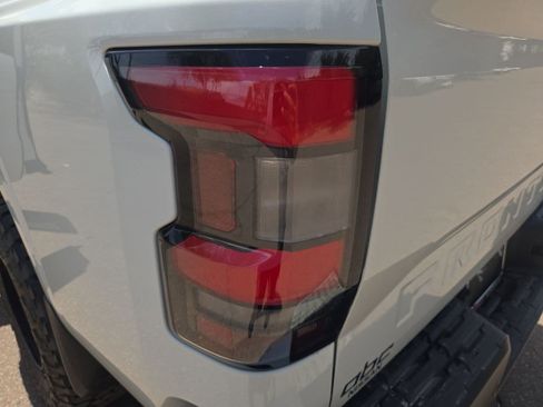 Certified 2025 Nissan Frontier SV w/ SV Convenience Package RWD image 20