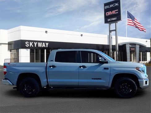 Used 2020 Toyota Tundra SR5 w/ SR5 Upgrade Package image 4