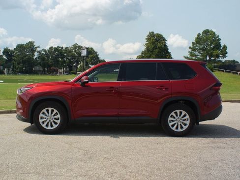 Used 2026 Toyota Grand Highlander AWD Hybrid image 13