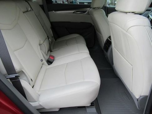 New 2026 Cadillac XT5 Premium Luxury w/ Driver Assist Package FWD image 32