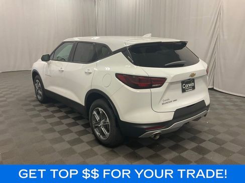 Used 2023 Chevrolet Blazer LT w/ Driver Confidence Package AWD/4WD image 3