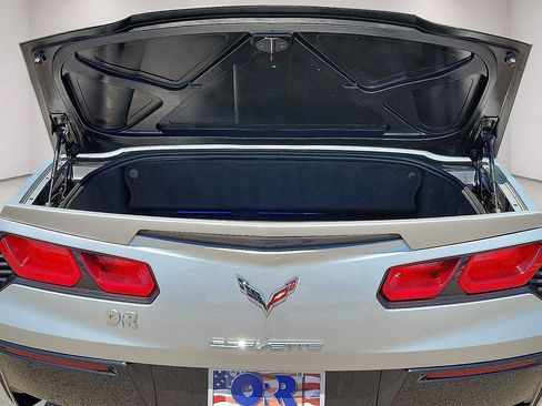 Used 2015 Chevrolet Corvette Stingray Convertible w/ 2LT Preferred Equipment Group RWD image 8