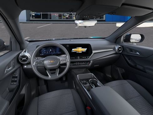 New 2026 Chevrolet Equinox LT w/ Safety and Technology Package FWD image 15