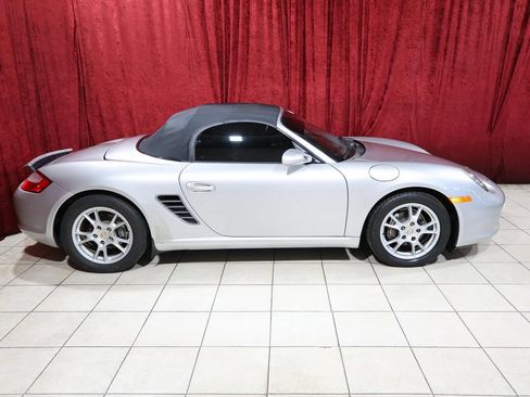 Used 2005 Porsche Boxster RWD image 9