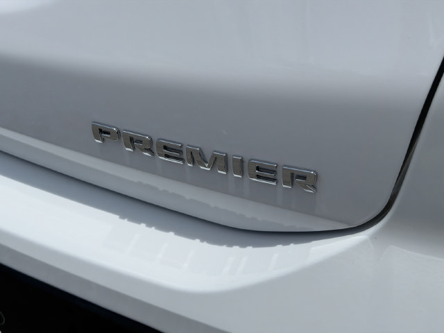 Used 2024 Chevrolet Equinox Premier FWD image 13