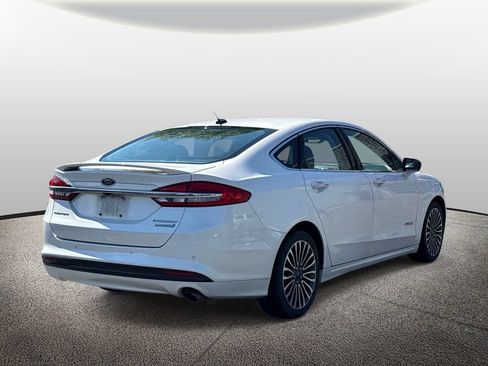 Used 2018 Ford Fusion Titanium FWD image 2