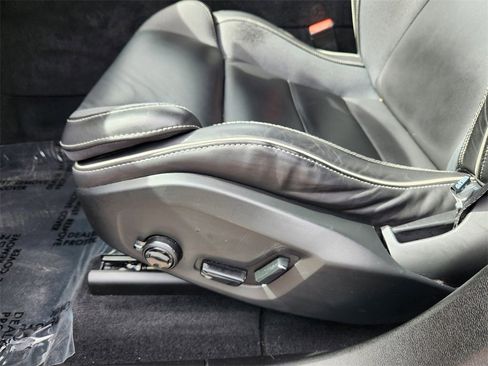 Used 2022 Volvo XC60 T8 R-Design w/ Advanced Package image 27