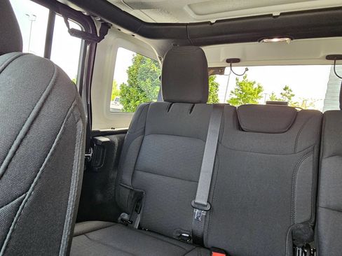 Used 2020 Jeep Wrangler Unlimited Sport S AWD/4WD image 25