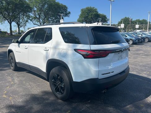 Used 2023 Chevrolet Traverse LT w/ Midnight/Sport Edition AWD/4WD image 7