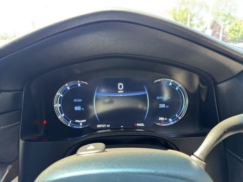 Used 2019 Cadillac Escalade ESV Luxury AWD/4WD image 24