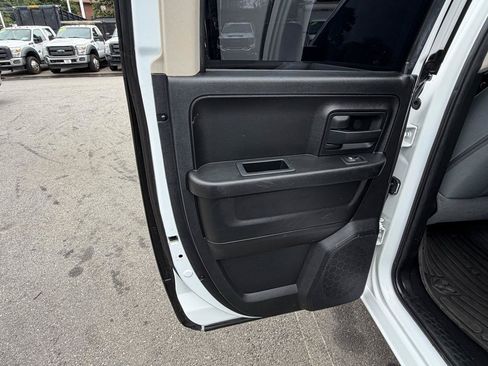 Used 2017 RAM 1500 Express AWD/4WD image 26
