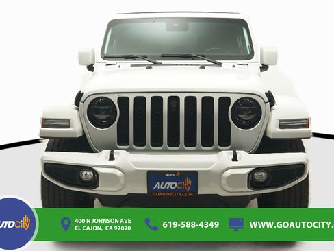 Used 2022 Jeep Wrangler Unlimited Sahara AWD/4WD image 4