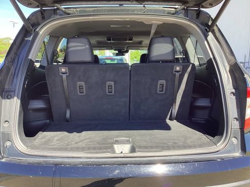 Used 2021 Honda Pilot Touring image 10