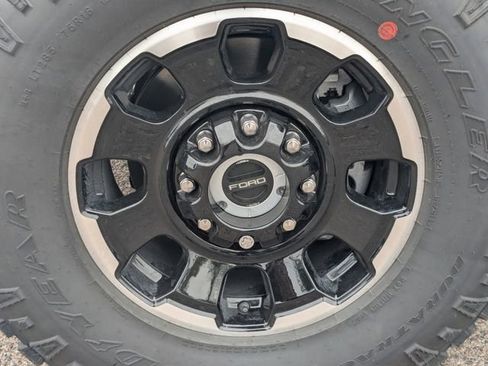 New 2026 Ford F250 Platinum w/ Tremor Off-Road Package AWD/4WD image 54