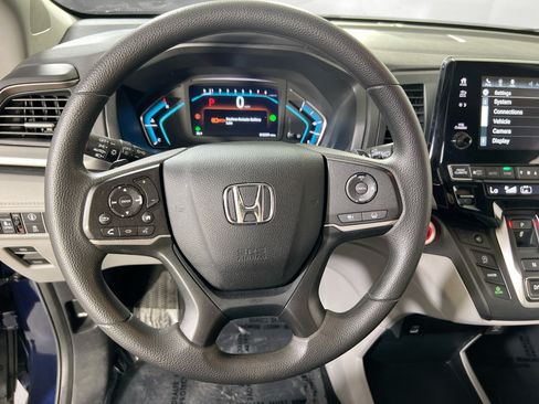 Used 2023 Honda Odyssey EX image 11