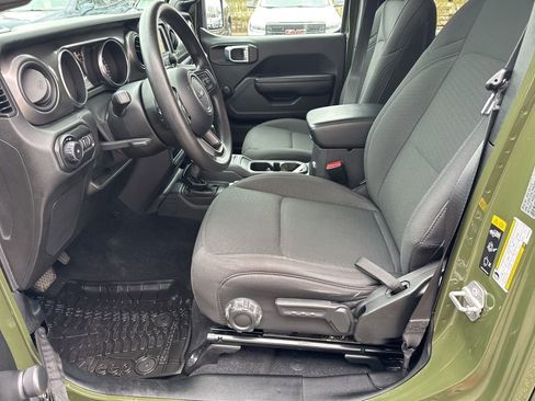 Used 2021 Jeep Wrangler Unlimited Sport AWD/4WD image 11
