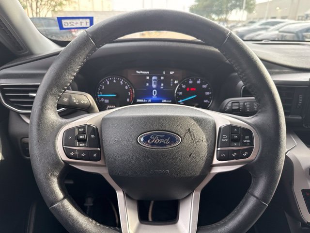 Used 2023 Ford Explorer XLT w/ Equipment Group 202A RWD image 9