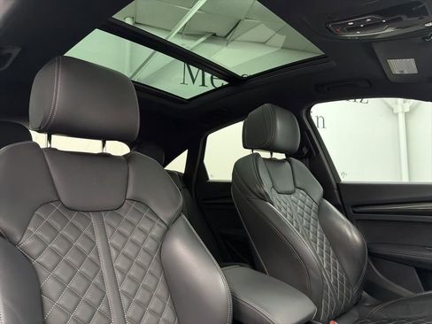 Used 2024 Audi SQ5 Premium Plus w/ Premium Plus Package image 30