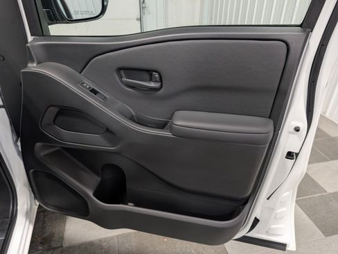 Used 2024 Nissan Frontier S w/ Technology Package image 24