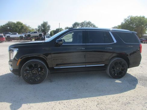 New 2026 GMC Yukon Denali w/ Denali Reserve Package AWD/4WD image 7