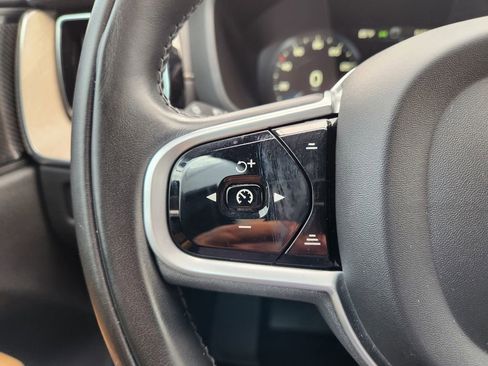 Used 2019 Volvo XC60 T6 Inscription w/ Protection Package Premier AWD/4WD image 28