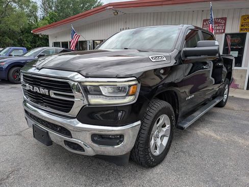 Used 2019 RAM 1500 Big Horn AWD/4WD image 3