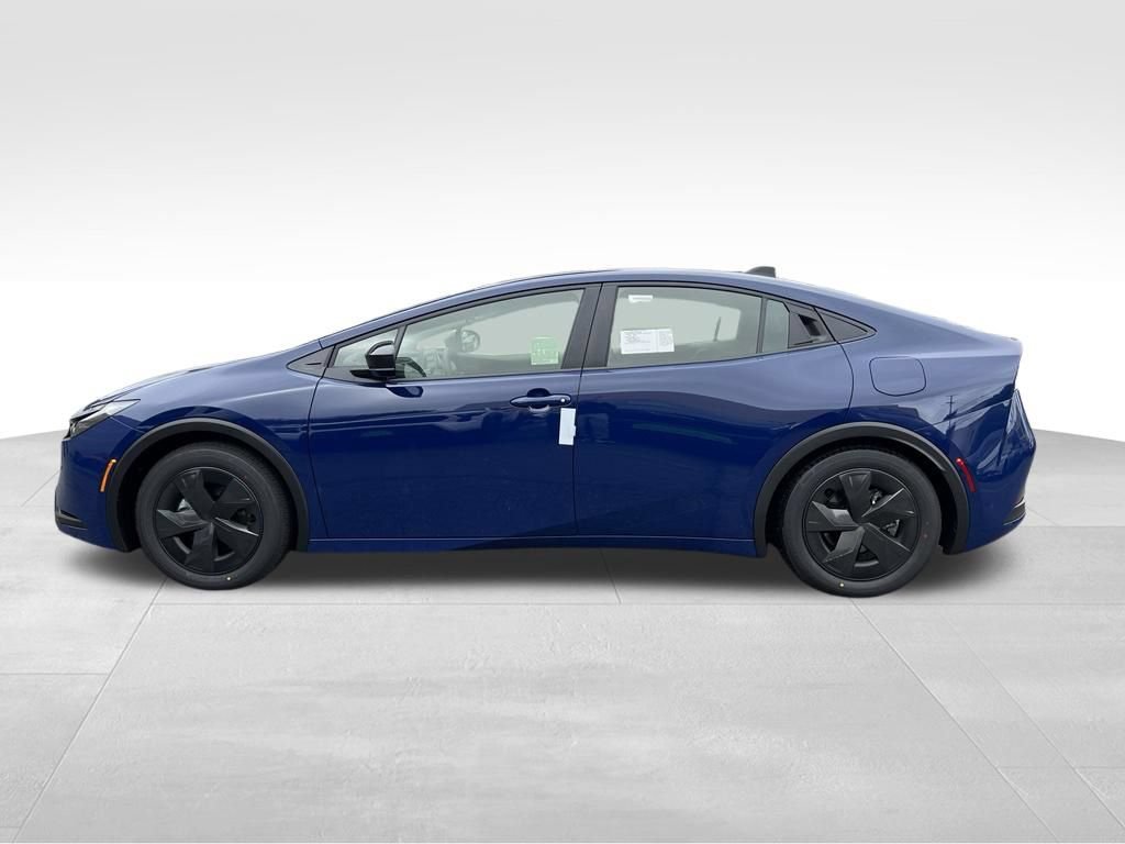 New 2027 Toyota Prius Plug-In Hybrid FWD image 2