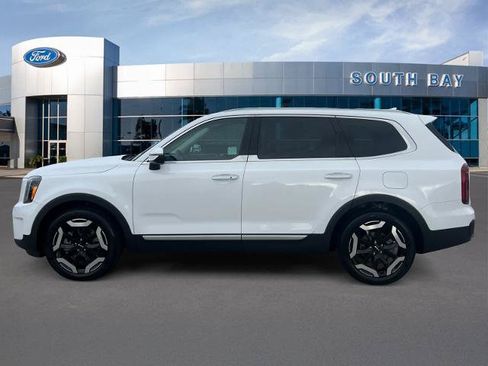 Used 2023 Kia Telluride S AWD/4WD image 2