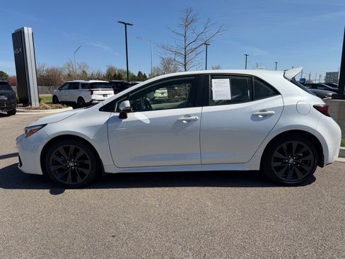 Used 2024 Toyota Corolla XSE FWD image 3