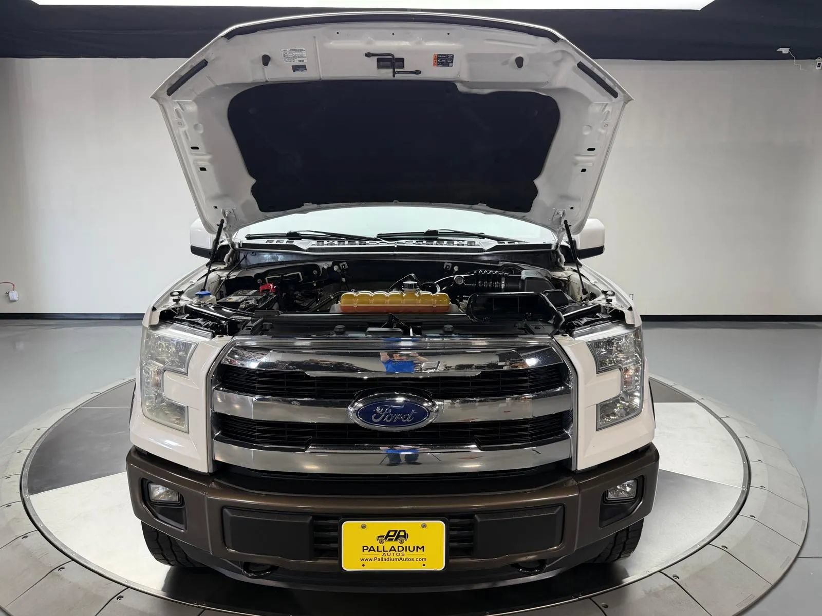Used 2015 Ford F150 Lariat w/ Equipment Group 501A Mid AWD/4WD image 13