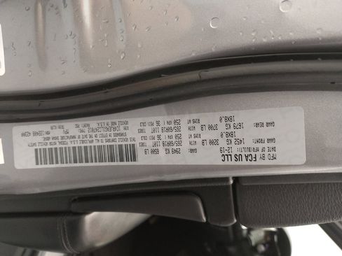 Used 2020 Jeep Grand Cherokee Laredo w/ Laredo X Package image 33