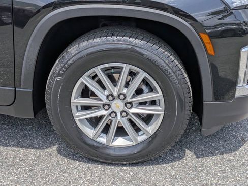 Certified 2023 Chevrolet Traverse LT FWD image 11