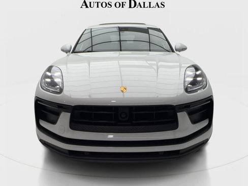Used 2023 Porsche Macan Turbo AWD/4WD image 3