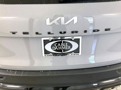 Used 2022 Kia Telluride SX w/ SX Prestige Package image 24