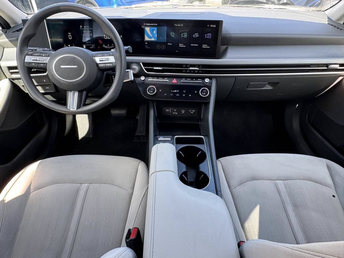 Used 2025 Hyundai Sonata SEL FWD image 20