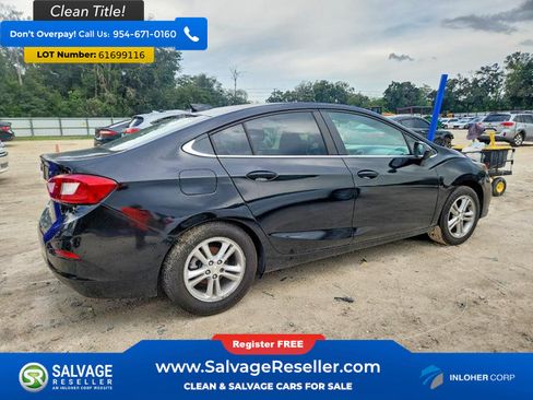 Used 2018 Chevrolet Cruze LT FWD image 4