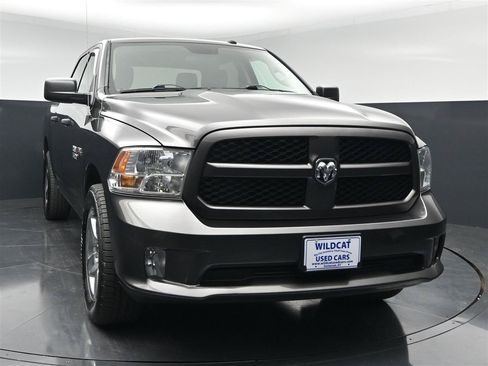 Used 2018 RAM 1500 Express w/ Express Value Package AWD/4WD image 1