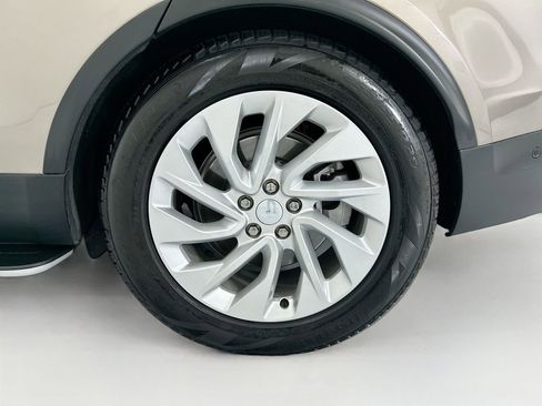 Certified 2025 Land Rover Discovery S AWD/4WD image 30