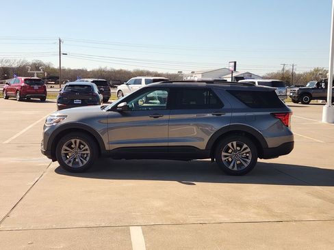 New 2026 Ford Explorer Active w/ Active Comfort Package AWD/4WD image 3