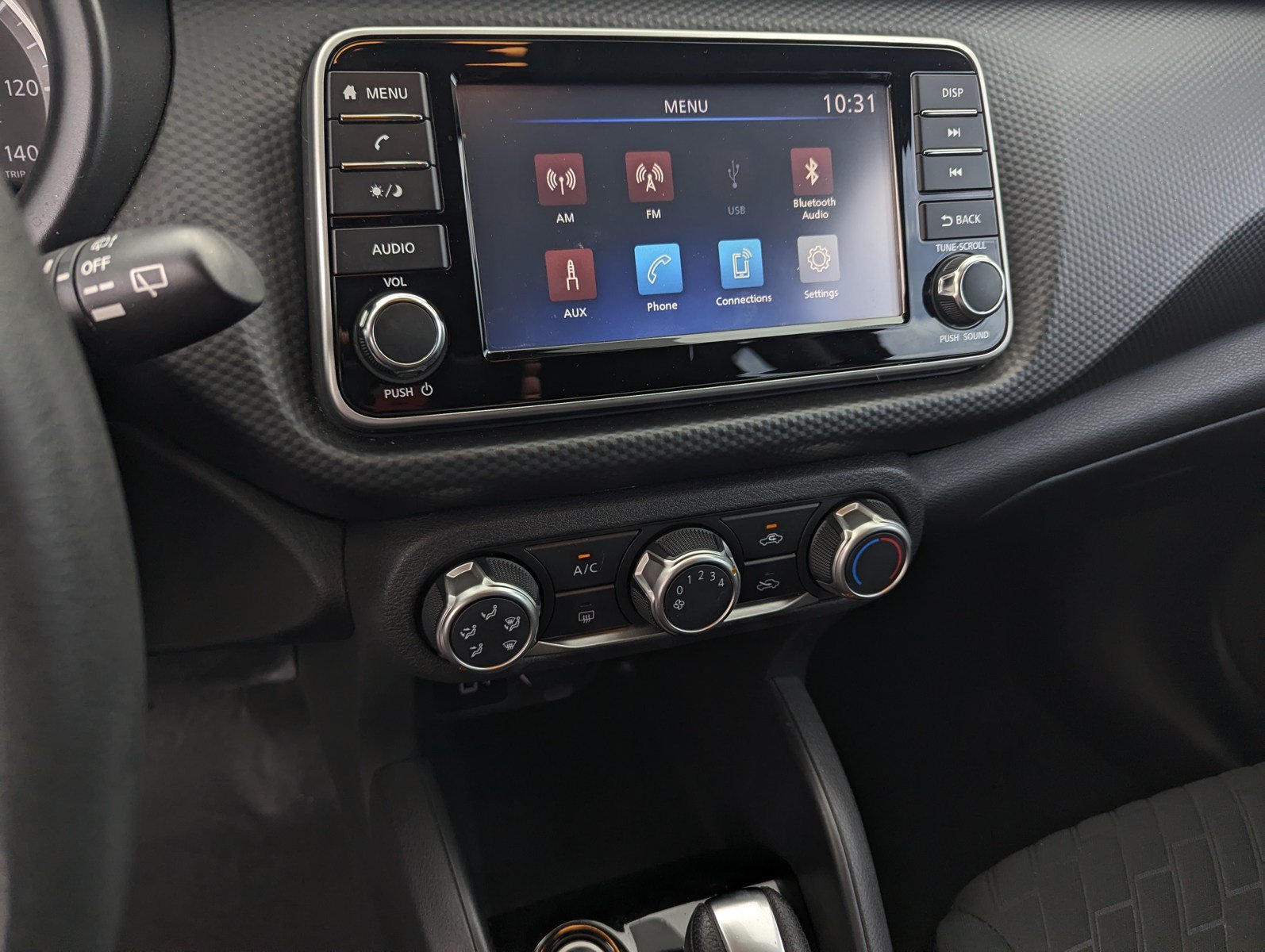 Used 2021 Nissan Kicks S FWD image 12