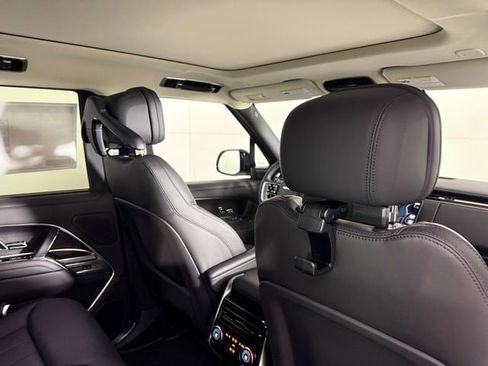 New 2026 Land Rover Range Rover SE image 29