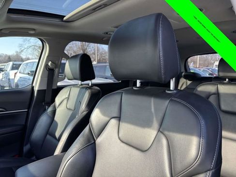 Used 2025 Kia Telluride S image 6