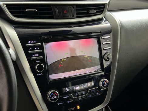 Used 2023 Nissan Murano SV image 17