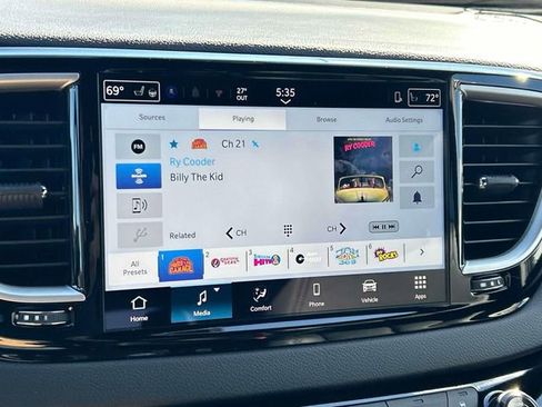 New 2026 Chrysler Voyager LX image 29