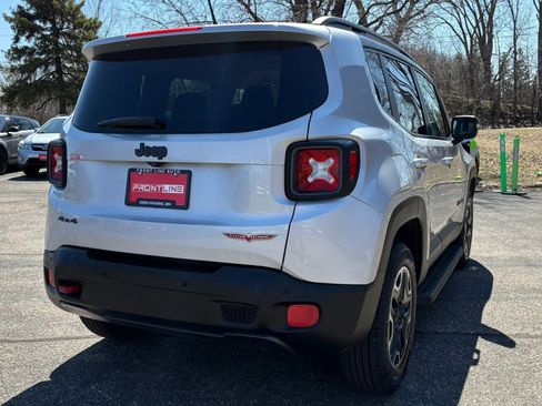 Used 2016 Jeep Renegade Trailhawk image 9