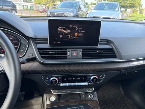 Used 2019 Audi Q5 2.0T Premium Plus w/ Premium Plus Package AWD/4WD image 23