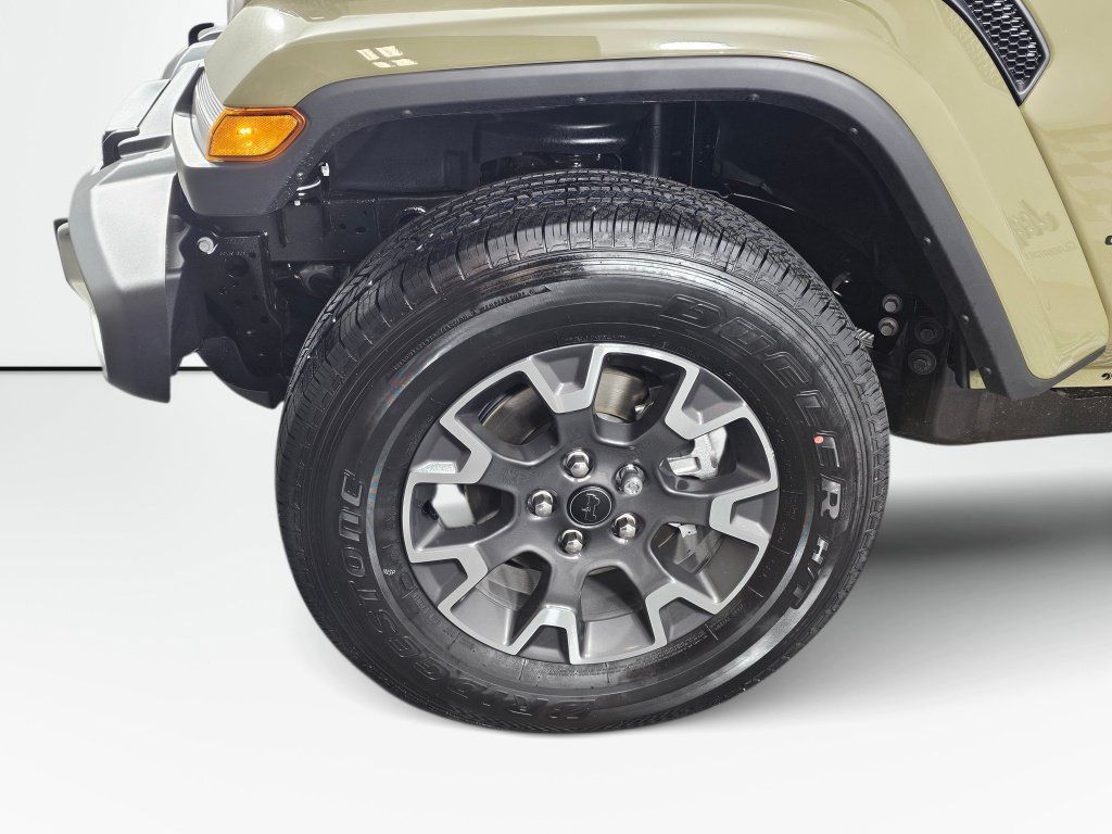 New 2026 Jeep Gladiator Sport AWD/4WD image 12